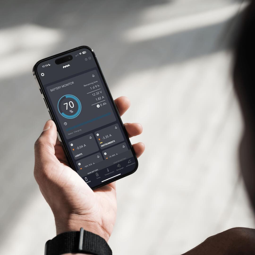 Voyager Digital System LEFT 3000W/100A Inverter-Charger 40DC inc SCQ50