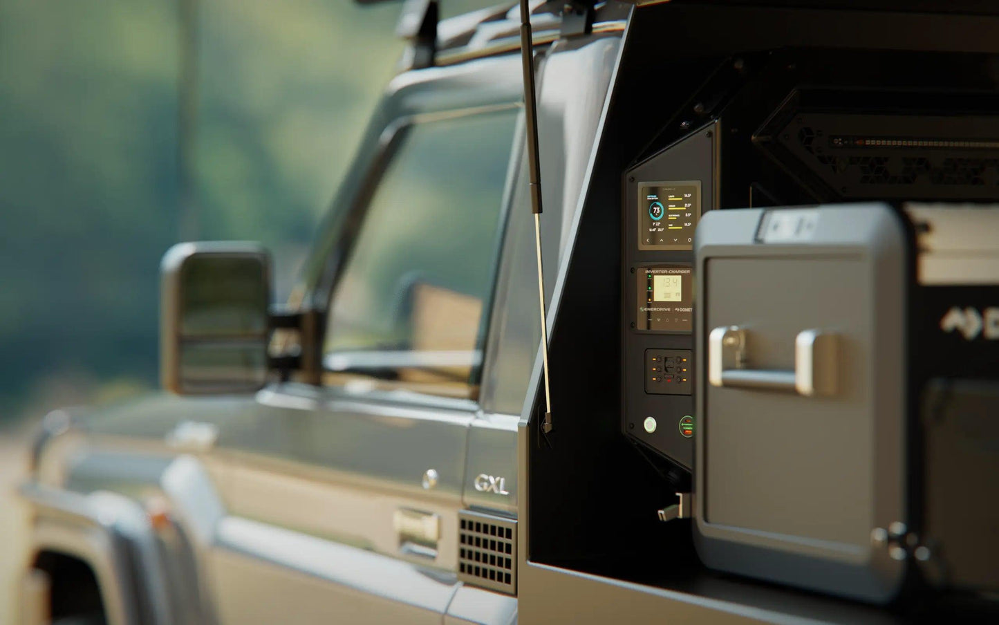 Voyager Digital System LEFT 3000W/100A Inverter-Charger 40DC inc SCQ50